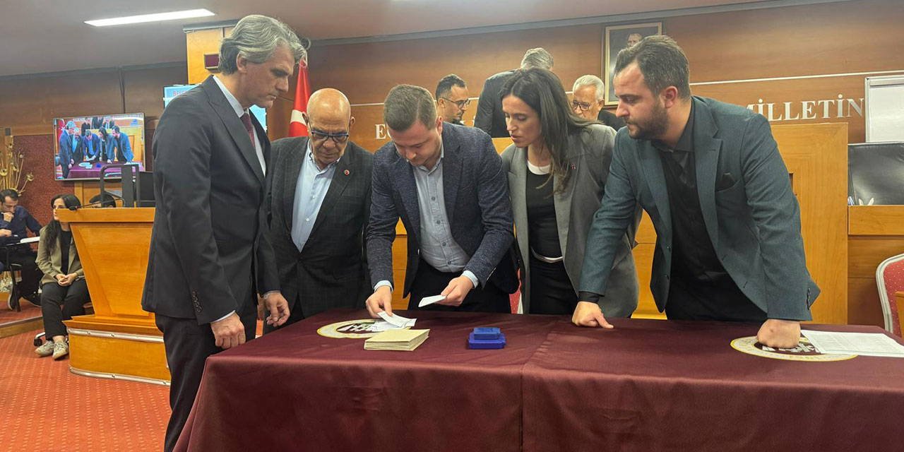 Belediye AKP'ye geçti: Bayrampaşa'da halk iradesi yok sayıldı
