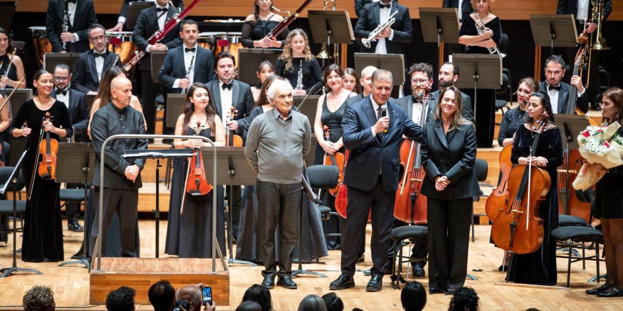İzmir Oda Orkestrası'ndan Cumhuriyet Bayramı'na özel muhteşem konser