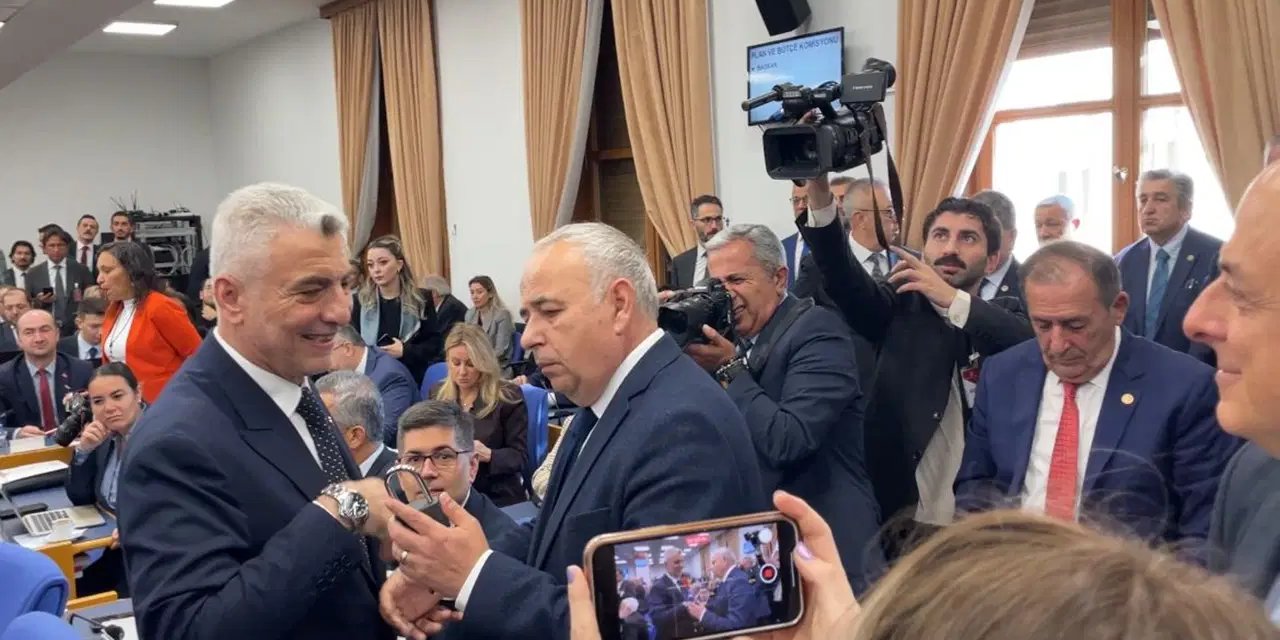 CHP'li vekillerden Bakan Bolat'a kepenk kapatma ve uyuşturucuyla mücadele tepkisi