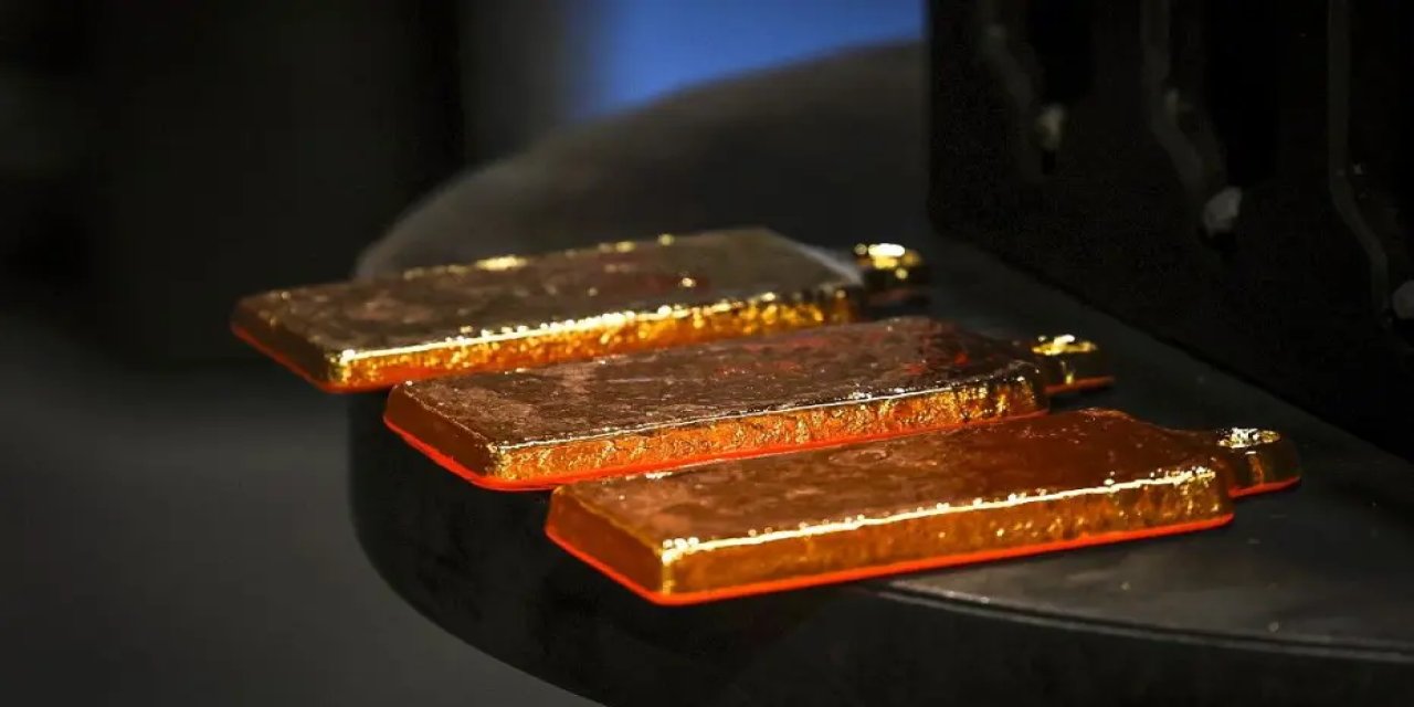 Altın 4 haftanın dibinde seyrediyor