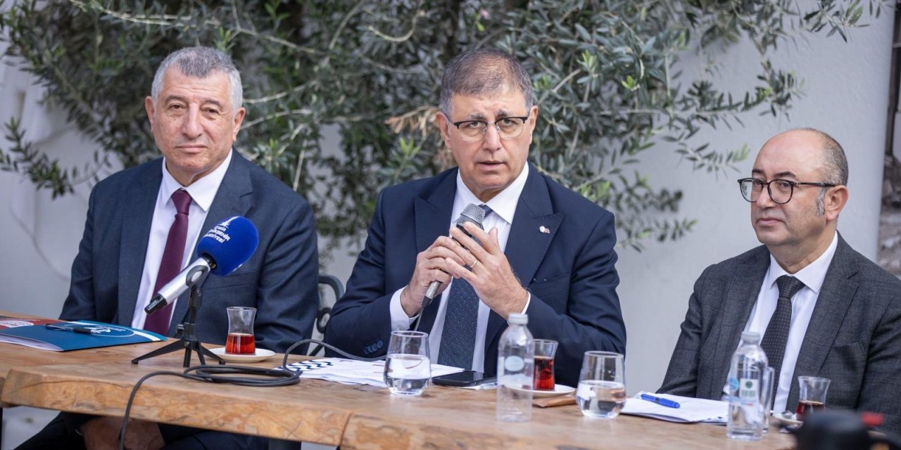 Başkan Tugay: “Bu şehirde yaşayan insanların mutlu olmalarını istiyoruz”