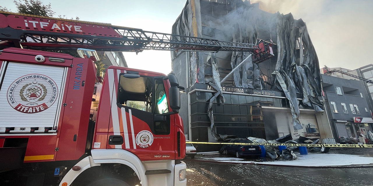 Kocaeli'deki depo yangınından acı haber: 6 kişi hayatını kaybetti