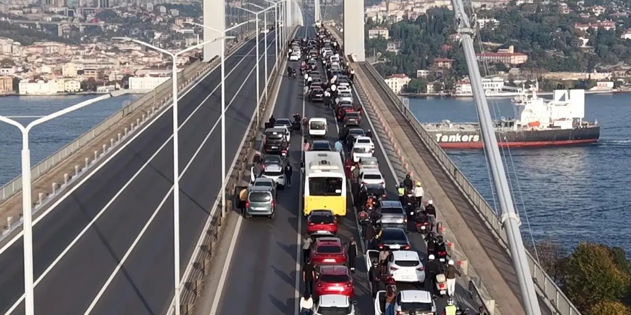 Boğaziçi Köprüsü'nde 09.05'te hayat durdu