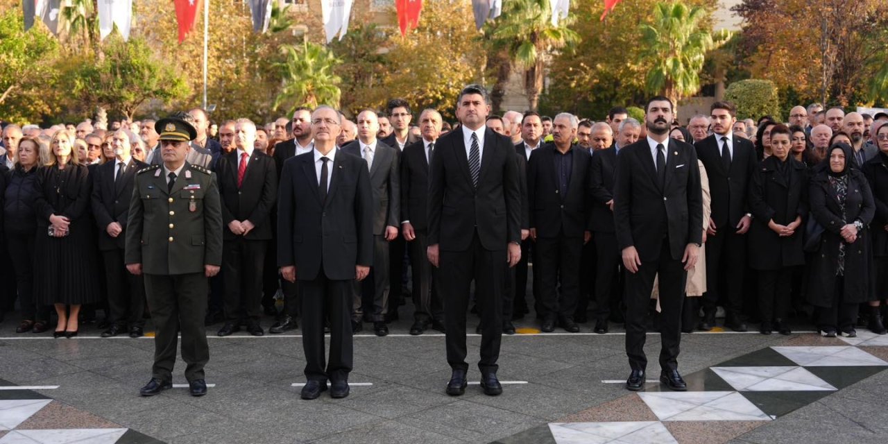 Ulu Önder Atatürk Ataşehir’de Saygı İle Anıldı