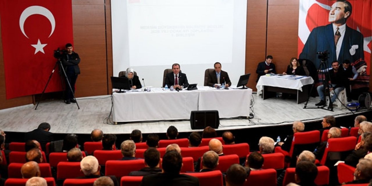 Belediye meclisinde ilginç diyaloglar: 'Sizin de cumhurbaşkanınız o'