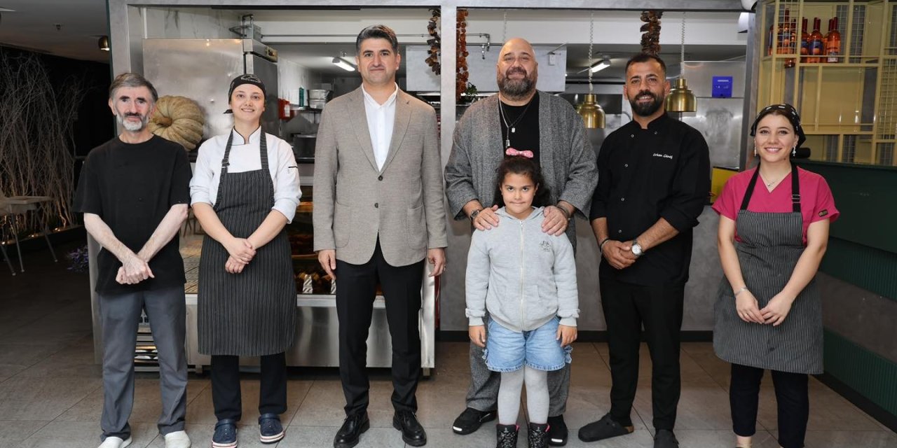 Atateras, Ünlü Şef Somer Sivrioğlu’nu Ağırladı