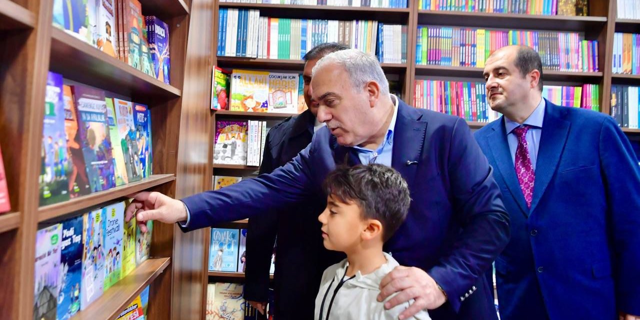 Yayıncılığın Kalbi Yeniden Atıyor: Cağaloğlu Kitapçılar Sokağı Açıldı