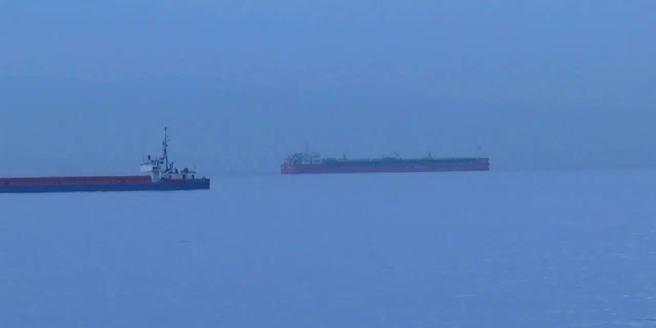 Marmara açıklarındaki tankerde zehirlenme... Ölü ve yaralılar var, kaptan gözaltında!