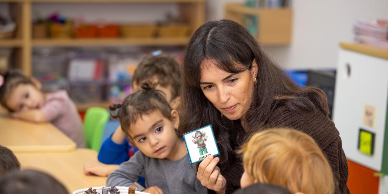 Eğitim gördüğü anaokuluna öğretmen oldu