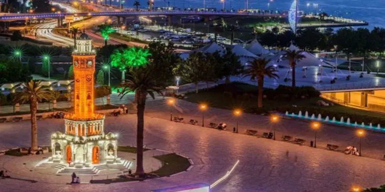 Ertuğrul Özkök yazdı | Beş işaret: Bu yılbaşı İzmir ve Ege’de ilginç bir şeyler oluyor