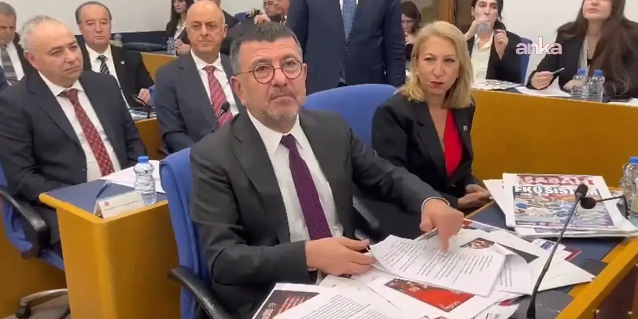 İBB iddianamesi... CHP'li Ağbaba kendini 'ihbar' etti: 'Ben de 1993'ten beri bu örgütün üyesiyim'