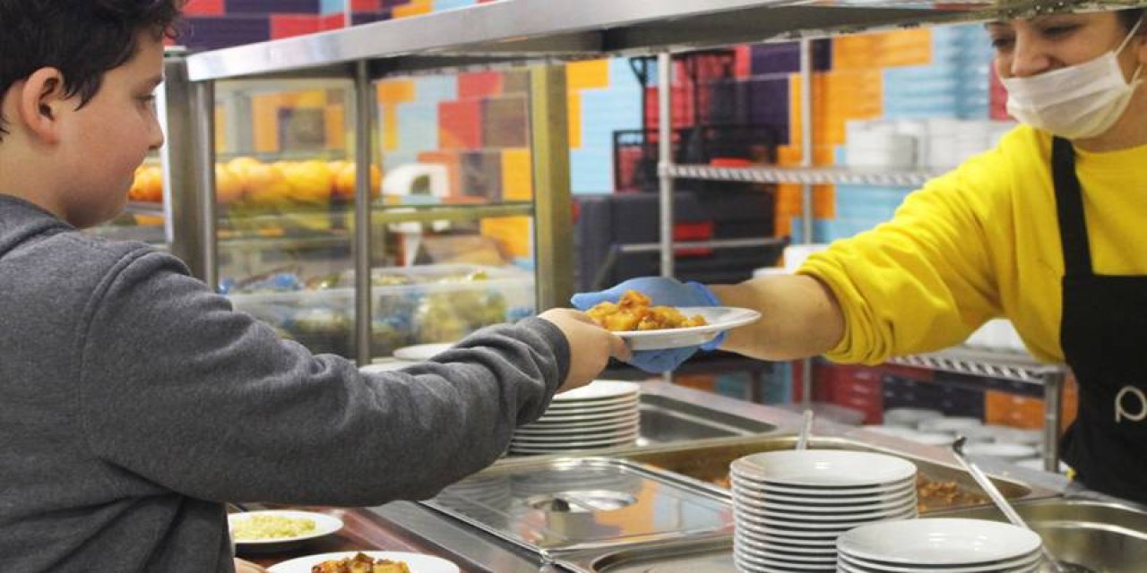 Okullarda ücretsiz yemek için Danıştay çağrısı