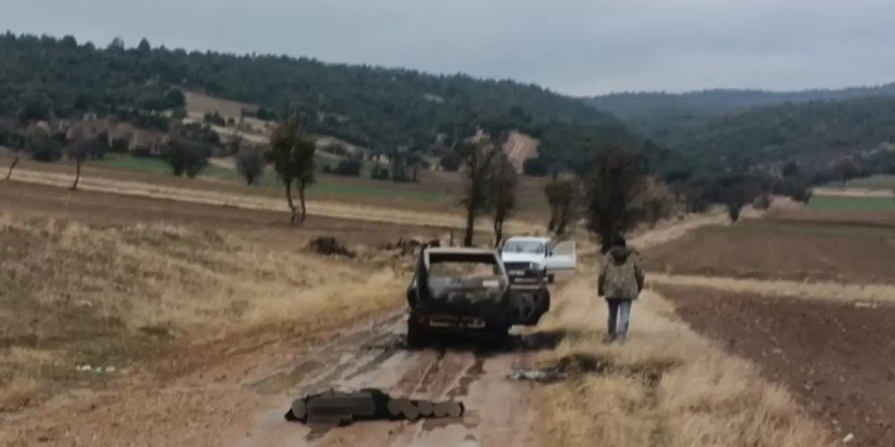 Isparta'da vahşet! Yanan otomobilin yanında başsız erkek cesedi bulundu!