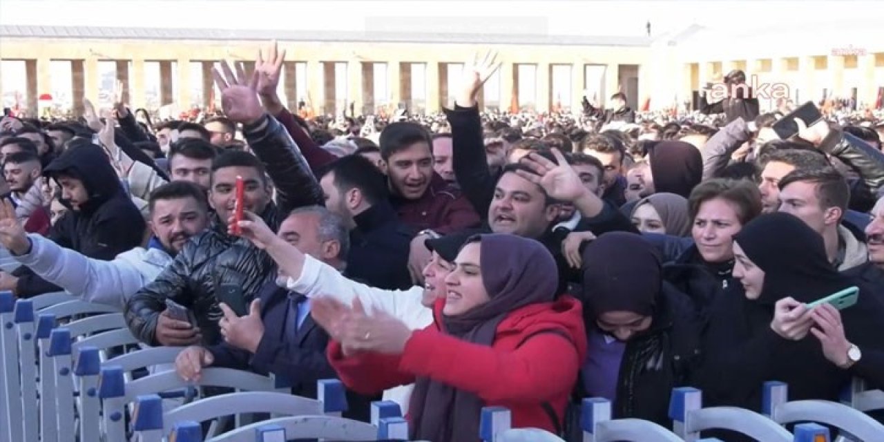 Anıtkabir'deki sloganlar eleştirildi, AKP'den ses geldi: Niye rahatsız oluyorsun ya?
