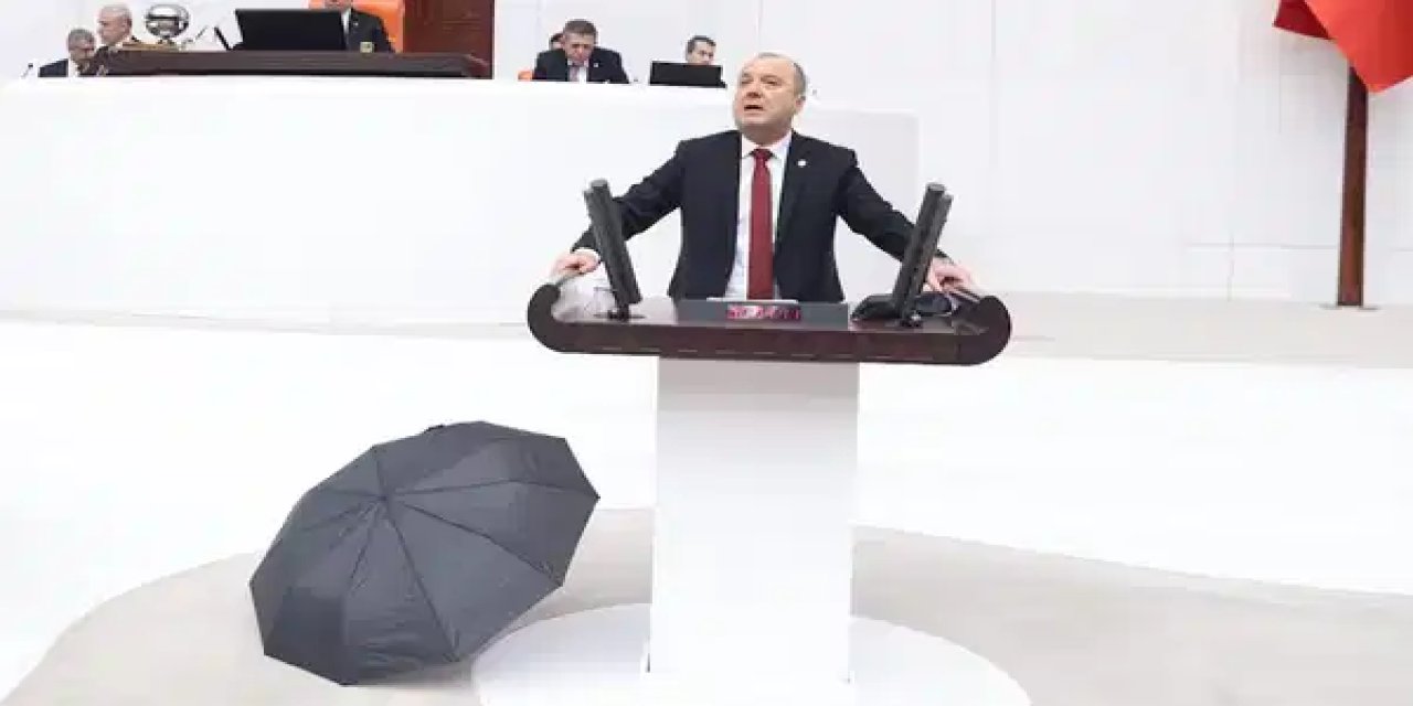 CHP'li isim, TBMM kürsüsünde 'şemsiye' açtı: 'Önümüzdeki tehlike büyük...'