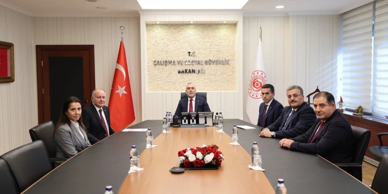 Asgari ücrette gözler ikinci toplantıda: Masada işçide yok maaş da yok