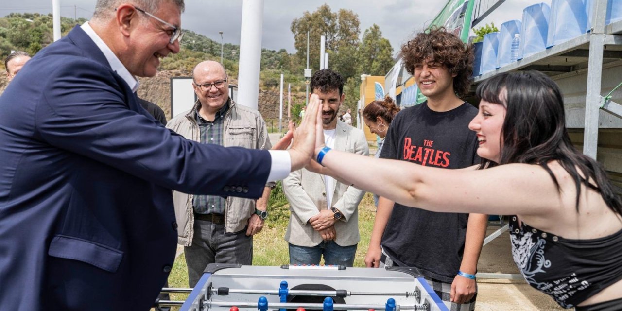 Gençlerin enerjisi İzmir’i dönüştürüyor