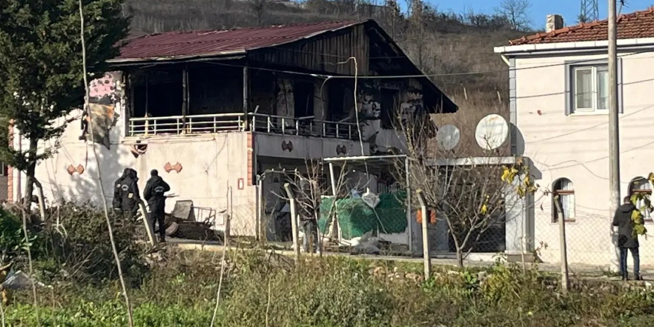 Yalova'daki IŞİD'in hücre evinden ayrıntılar! 3 şehit verilen adres daha önce basılmış