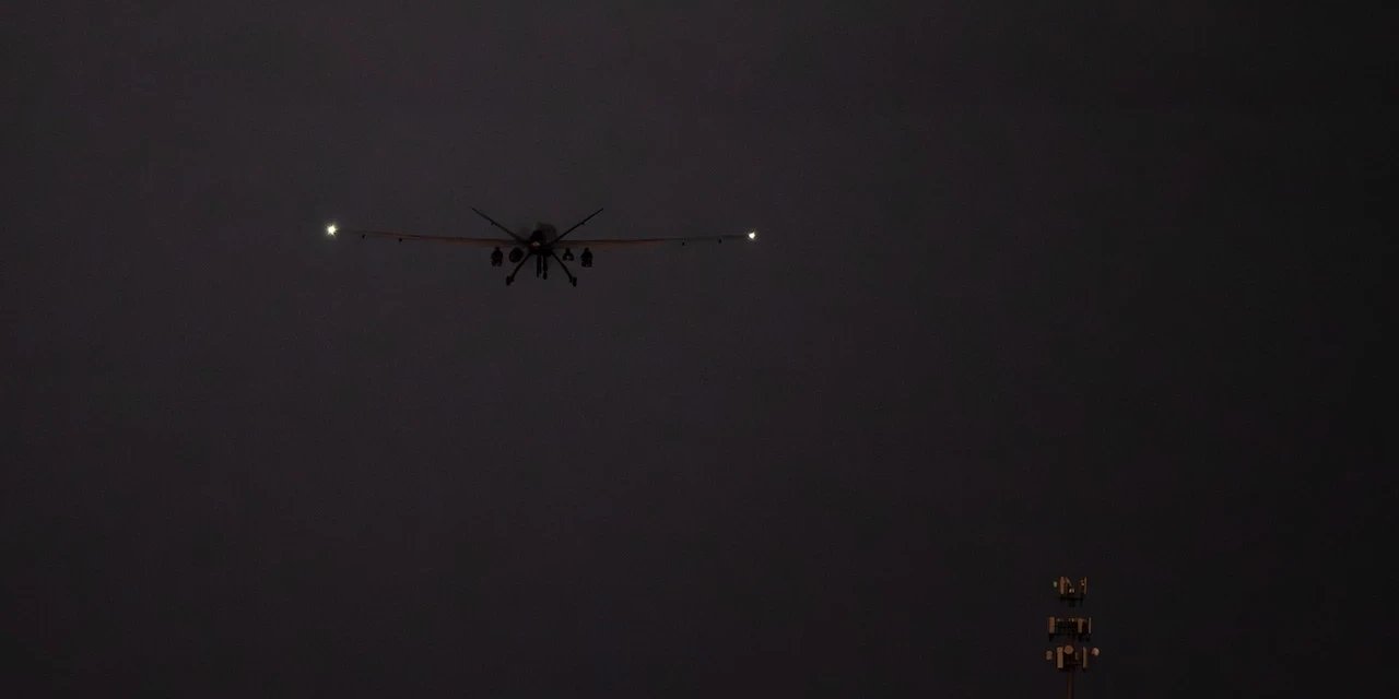 Trump duyurdu: Venezuela'ya ilk kara saldırısı