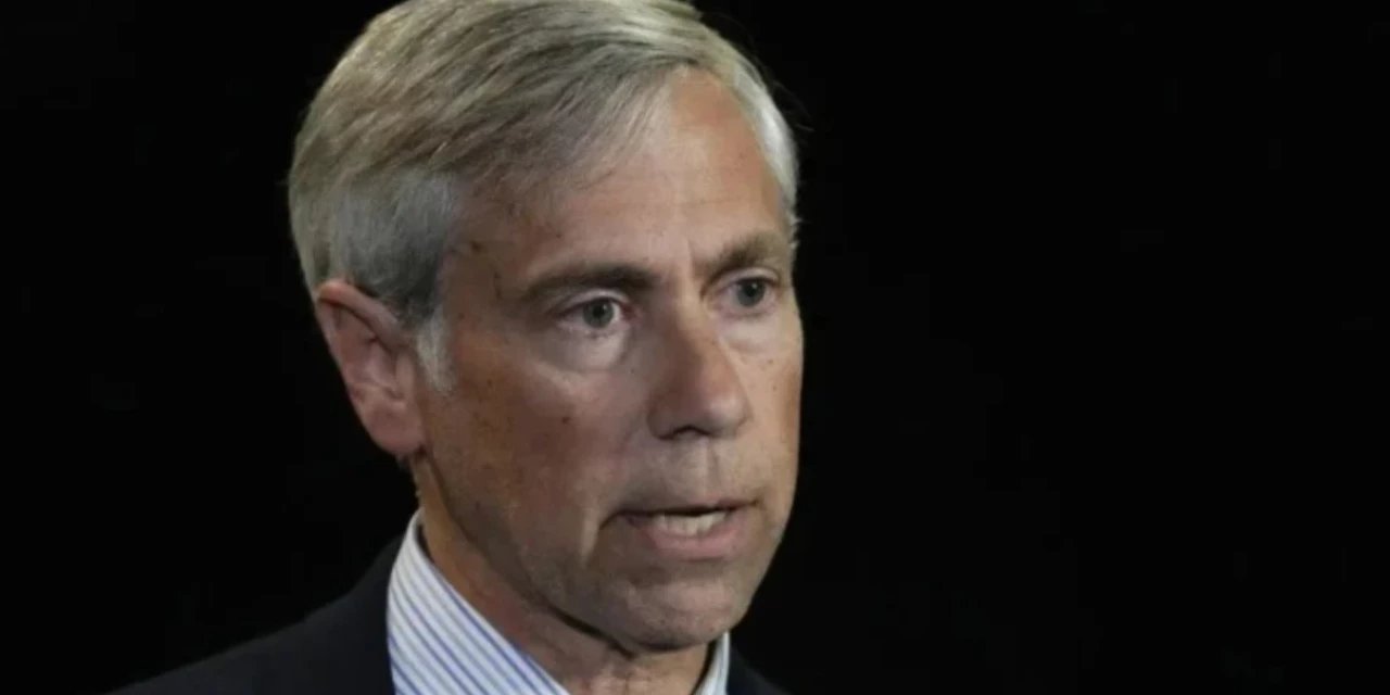 Maduro'nun savunmasını Julian Assange’ın avukatı üstlendi