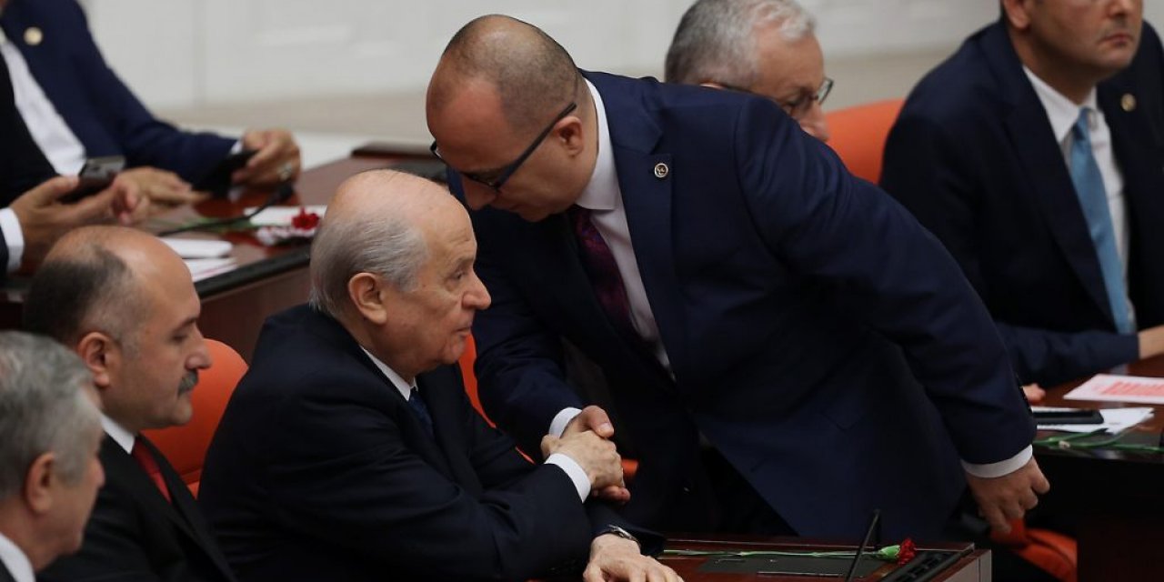 Kemal Özkiraz: ''Bahçeli bütün kontrol elindeyken koltuğunu devredebilir dediği isimi açıkladı''