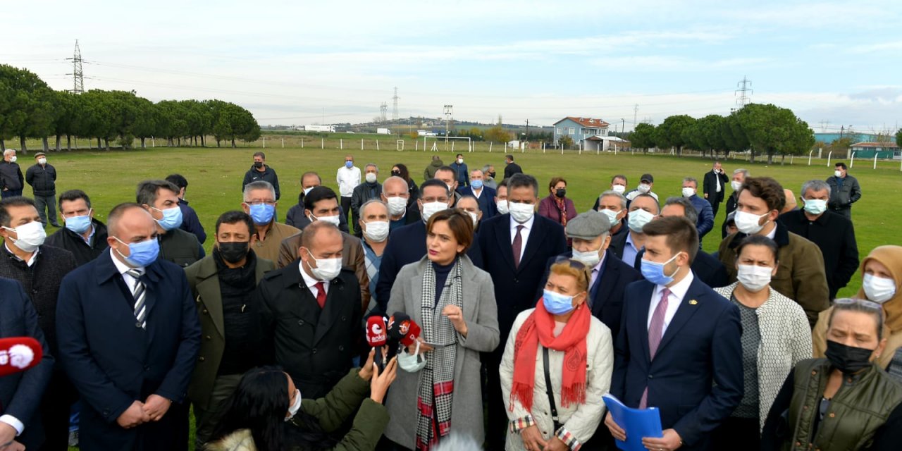 Kaftancıoğlu’ndan Sancak ailesine,  “Aranızdaki aşkın sebebi belli oldu”