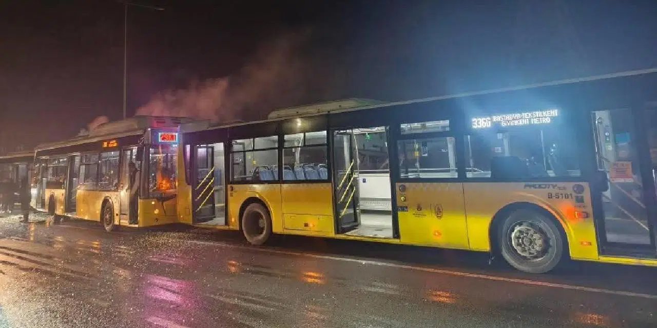 İstanbul'da feci kaza... 3 İETT otobüsü çarpıştı: Yaralılar var!