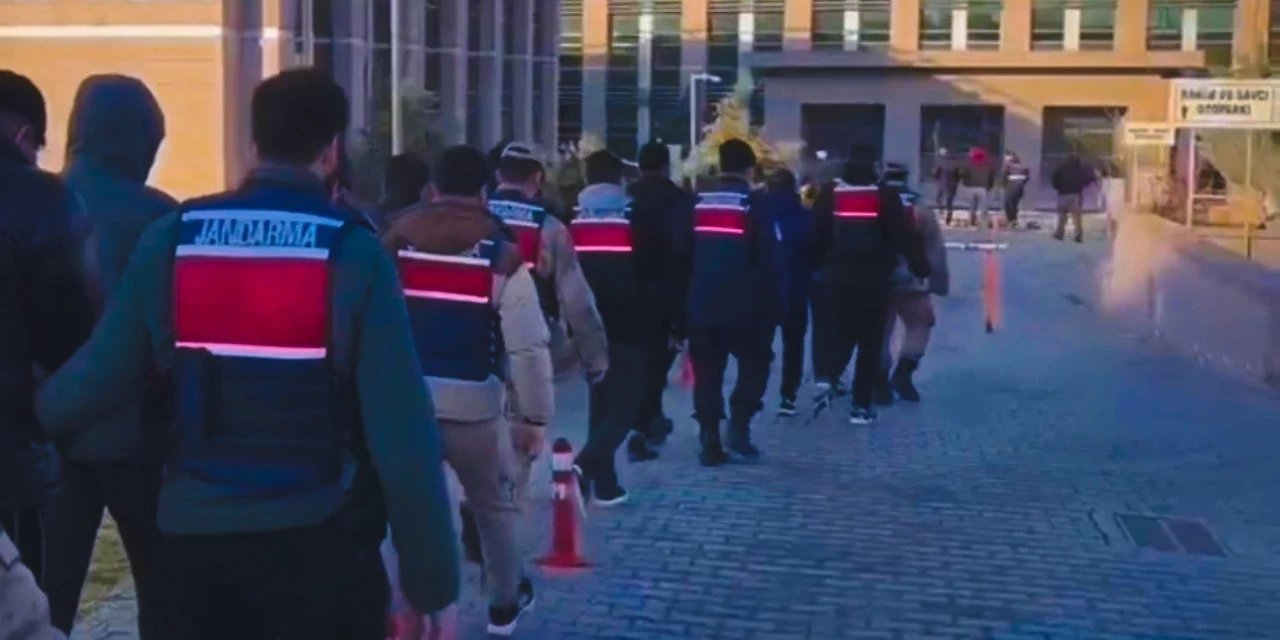 1 milyar 227 milyon 434 bin TL vardı: Tutuklandılar