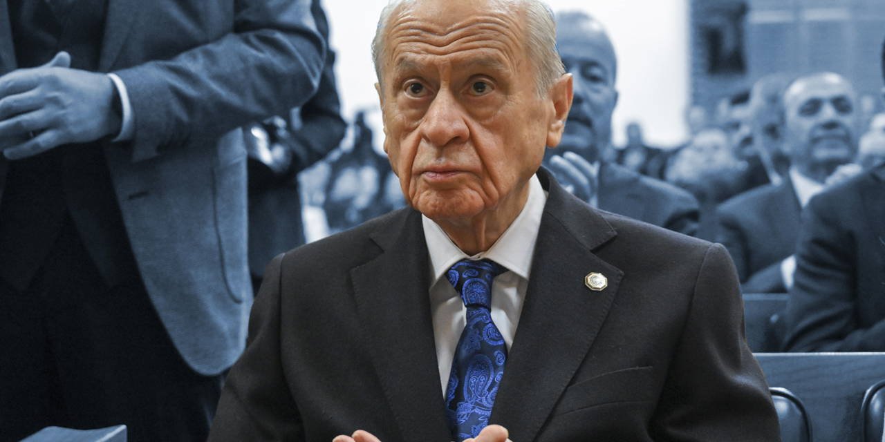 Devlet Bahçeli'den 'Türk bayrağına saldırı' açıklaması: 'DEM Parti bir karar vermek durumunda'