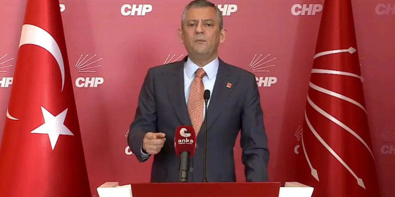 Özgür Özel'den Bahçeli'ye Nâzım'la 'erken seçim' yanıtı: 'Biraz daha ustalaştık dostu düşmanı ayırmakta'