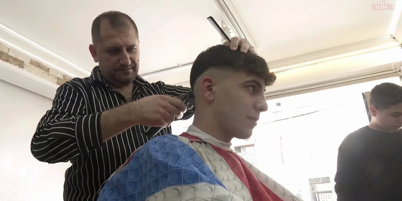 İzmirli berberden 'askıda tıraş' uygulaması: Asgari ücretli ve emekliye tıraşı 150 TL'ye düşürdü