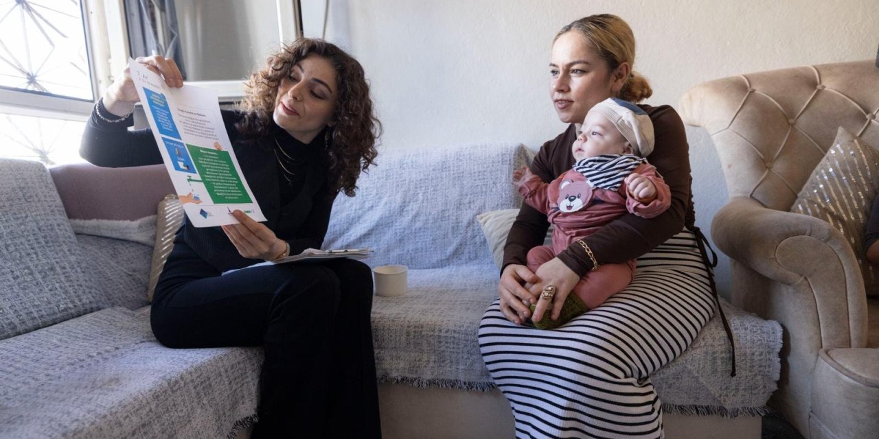 İzmir Büyükşehir’den gebelikten 3 yaşına kadar ücretsiz sağlık ve eğitim desteği