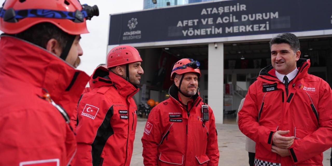 Ataşehir Belediyesi Olası Depremlere Karşı Teyakkuzda: Ekip Ve Ekipmanını Güçlendiriyor