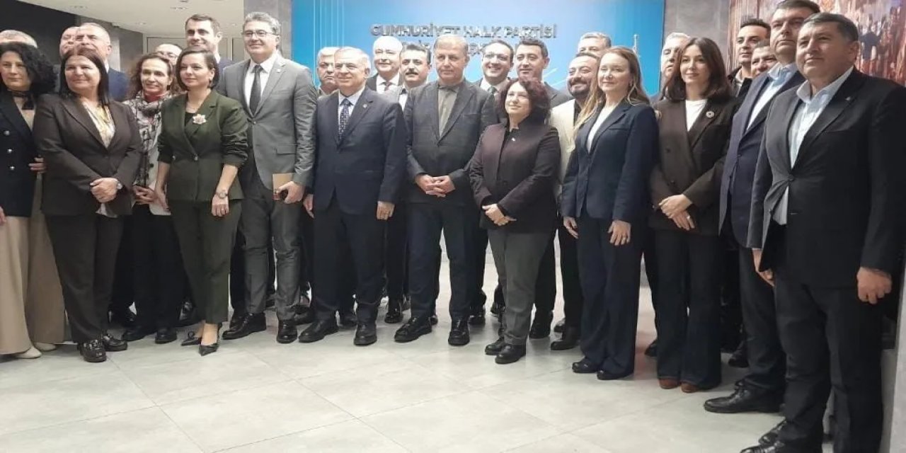 CHP Genel Merkezi İzmir’de düğmeye bastı: Başkanlarla kritik toplantılar tamamlandı