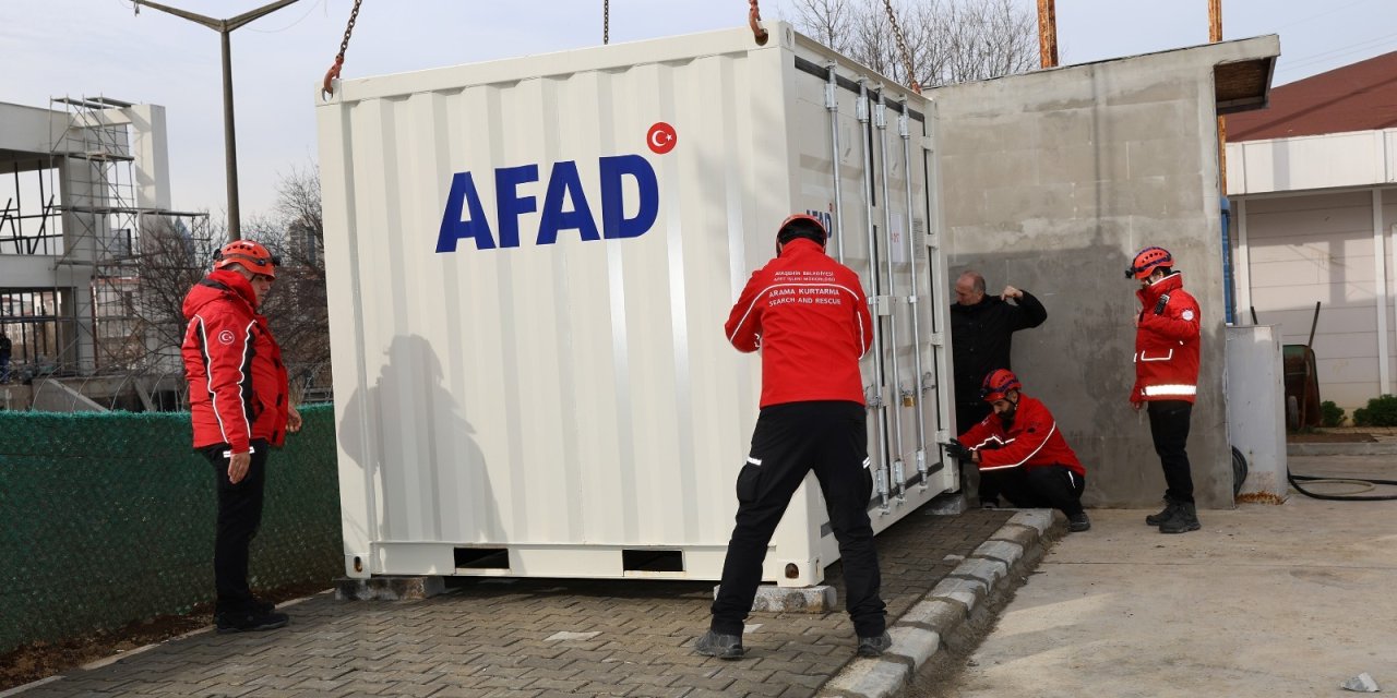 Ataşehir Belediyesi’nden Deprem Riskine Karşı Önemli Adım: İki Mahalleye Daha Deprem Konteyneri