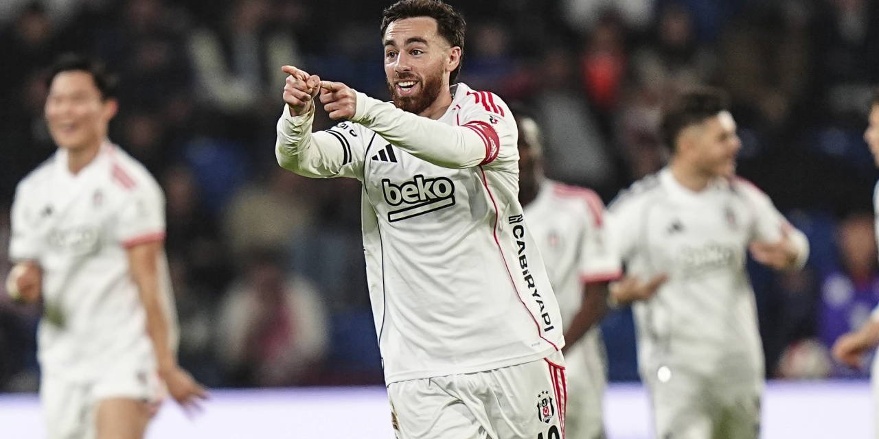 Orkun Kökçü'den Robin van Persie ve Dirk Kuyt itirafı!