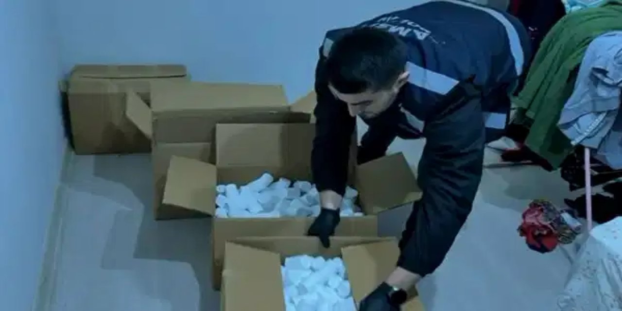 Evlerinden 230 bin hap çıktı: Anne-oğul gözaltına alındı