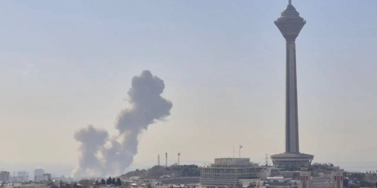 Tahran'da patlamalar... İsrail İran'a saldırı başlattığını duyurdu!