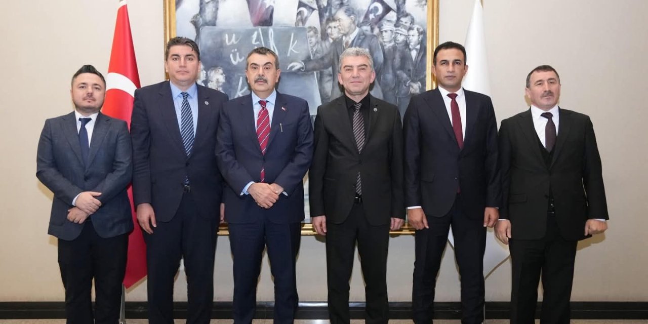 Hürriyetçi Eğitim Sen’den Bakan Yusuf Tekin’e Acil Talepler Dosyası