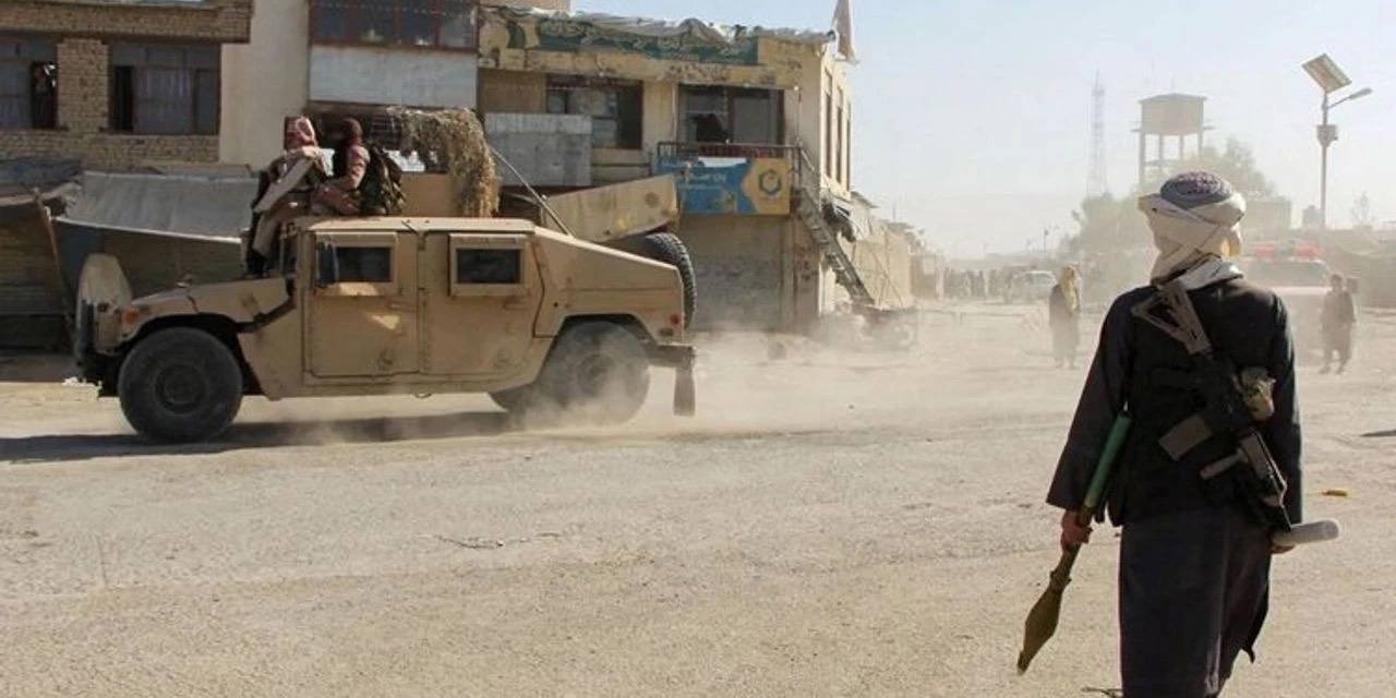 Afganistan-Pakistan savaşı... BM: 120 bine yakın insan yerinden edildi