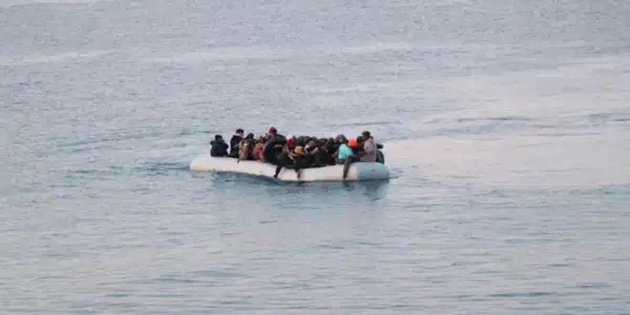 Antalya açıklarında göçmenleri taşıyan tekne battı: 14 kişinin cansız bedenine ulaşıldı!