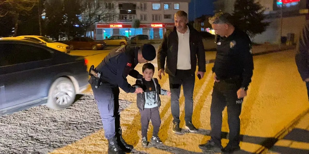 Hastanede kaybolan çocuk 1 km uzaklıkta bulundu!