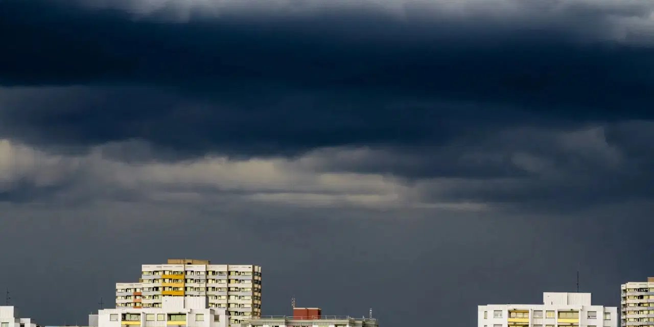 İran’da 'kara yağmur' ve deprem riski... Türkiye'ye ulaşır mı?