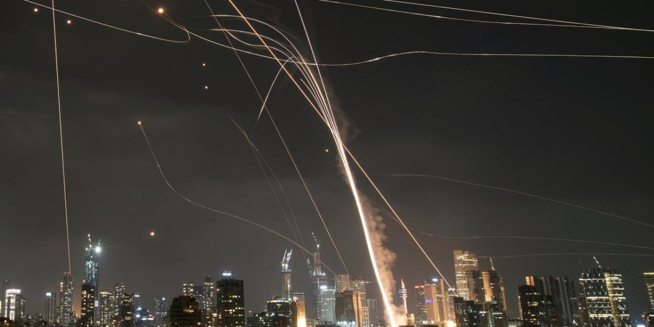 İsrail iki cepheden saldırı altında: İran ve Hizbullah’tan eş zamanlı operasyon