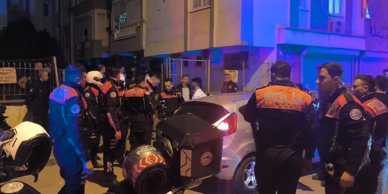 Antalya'da komşu ailelerin kavgası kanlı bitti: Yaralılar var!