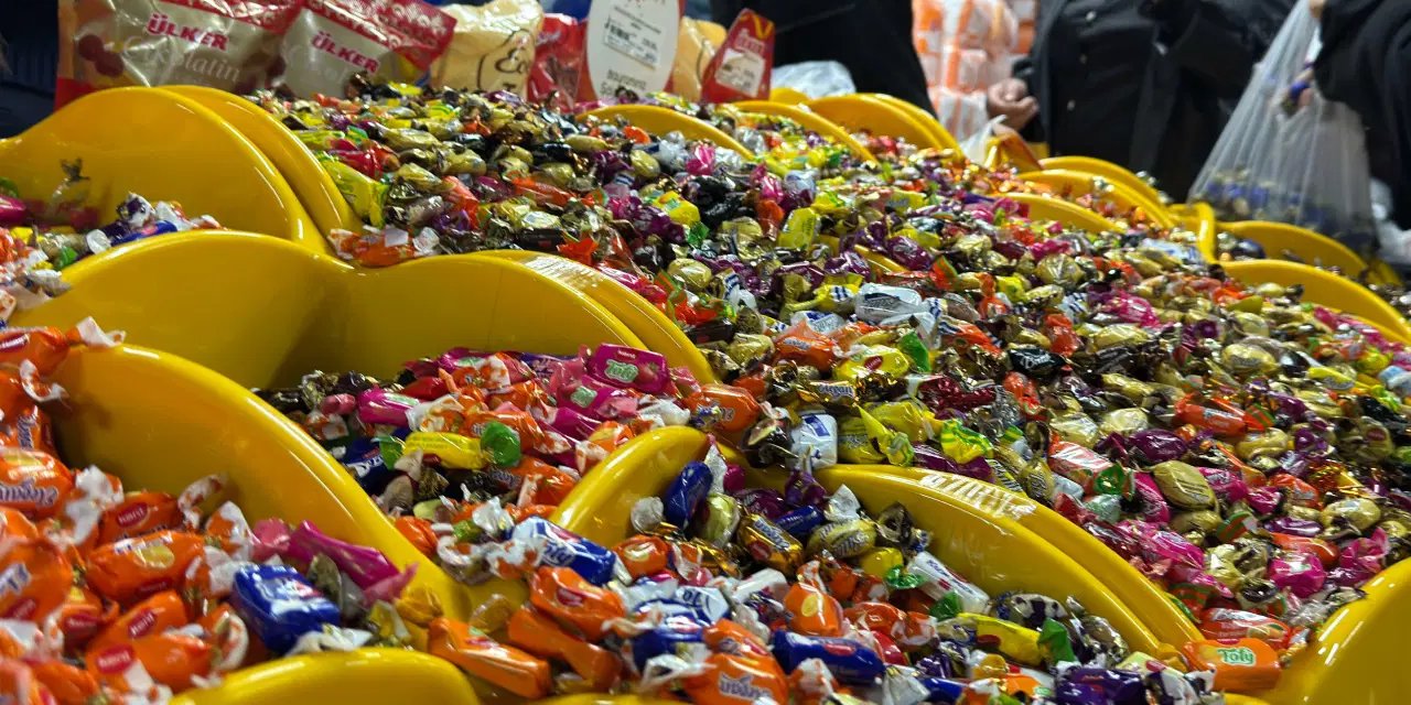 Hakkari'de bayram alışverişi yurttaşın cebini yaktı: 'İhtiyaçları almak istiyorum ama çok pahalı'