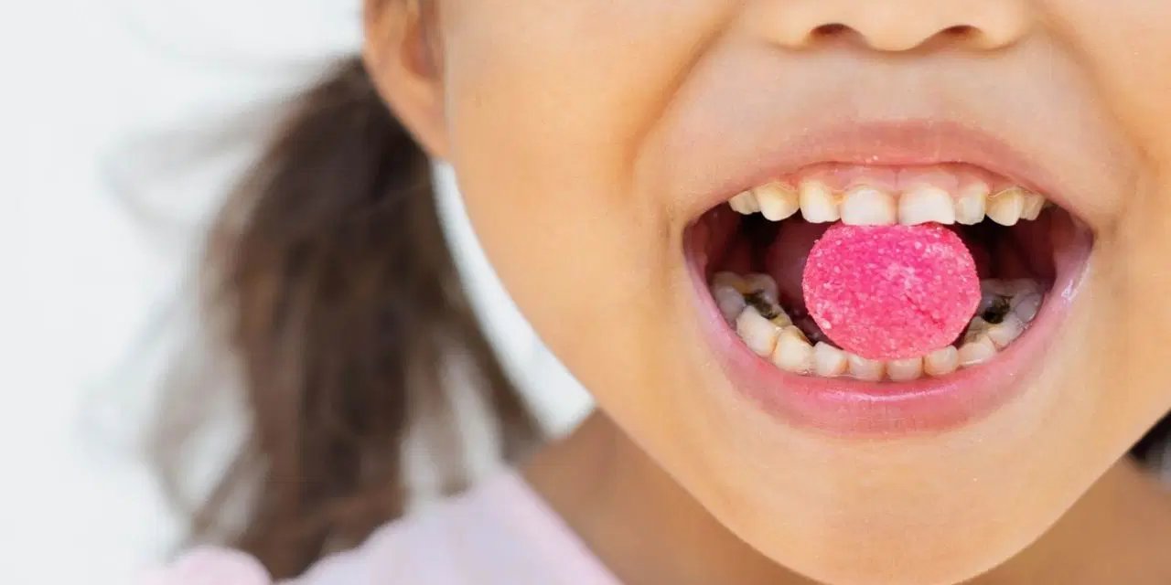 Uzmanlara göre Şeker Bayramı’nda kontrolsüz şeker tüketimi diş minesinin düşmanı