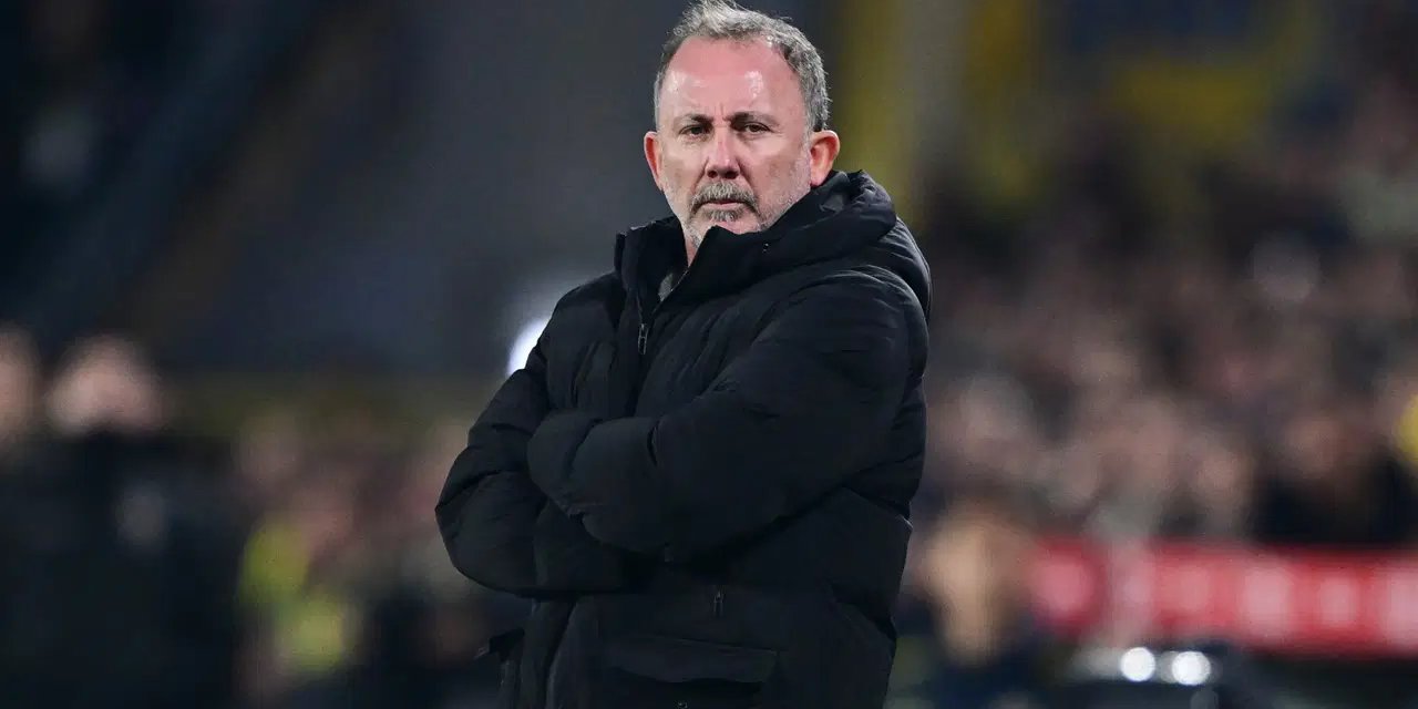 Sergen Yalçın 3 futbolcuyu sildi: 'Kendinize takım bulun'