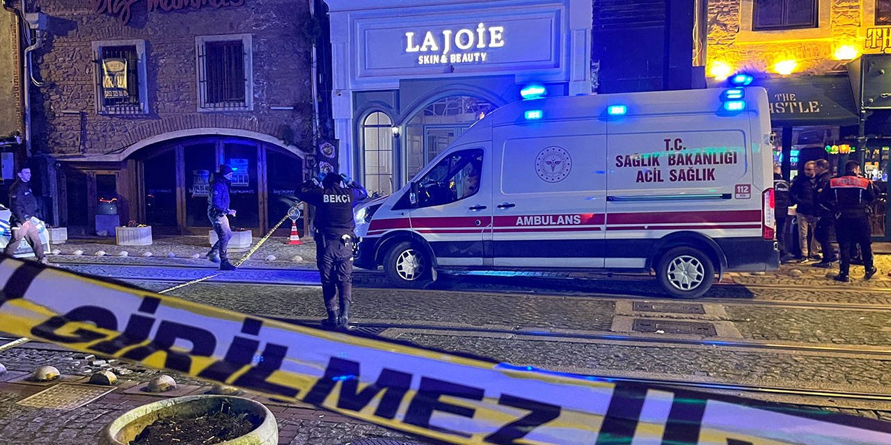 İzmit'te eğlence mekanına kurşun yağdırdılar: Ölü ve yaralılar var!