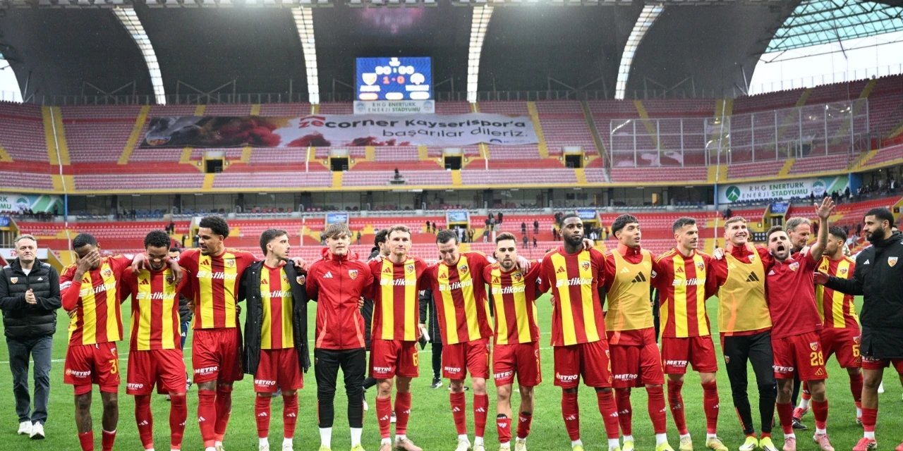 FIFA'dan, iki Türk kulübüne transfer yasağı